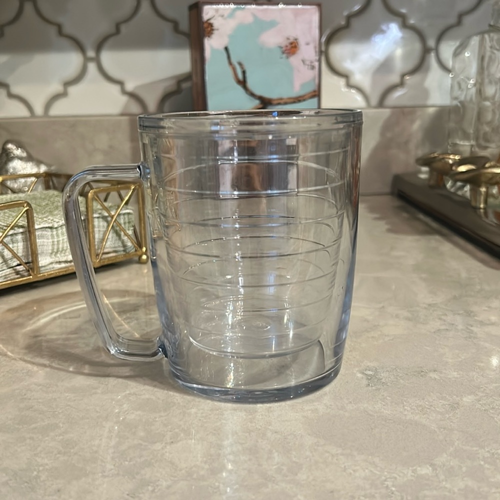 Tervis mug. Perfect for tea/coffee.  Keeps drinks hot or cold. Lifetime Warranty